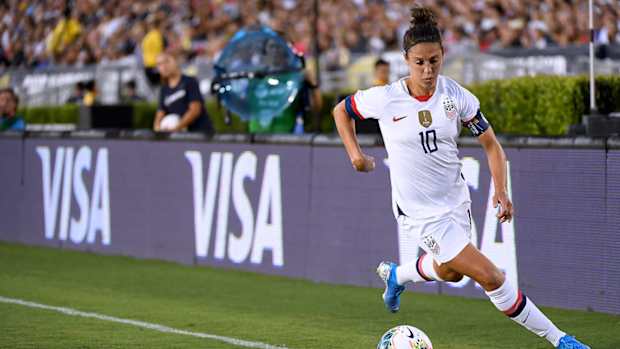 carli_lloyd_goes_off_in_philly_during_victor_tour.jpg